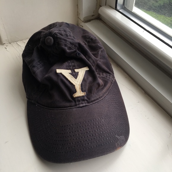 vintage yale hat
